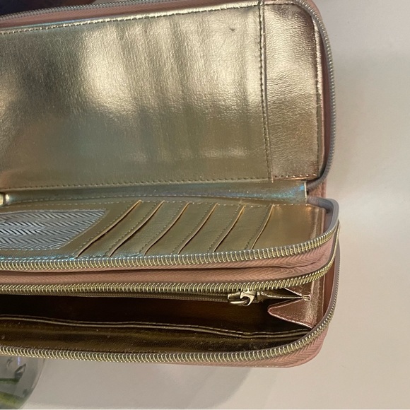 Steve Madden wallet - Picture 4 of 5